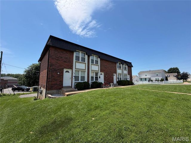 9548 Chamblin Drive, St Louis, MO 63123