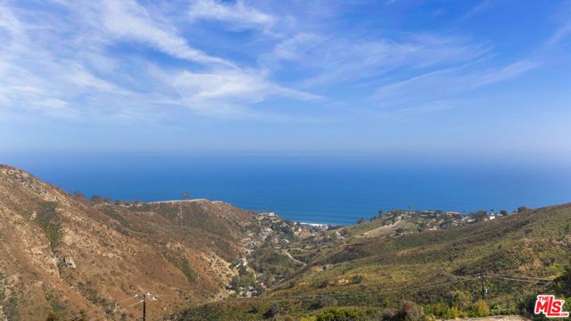 21733 Castlewood Drive, Malibu, CA 90265