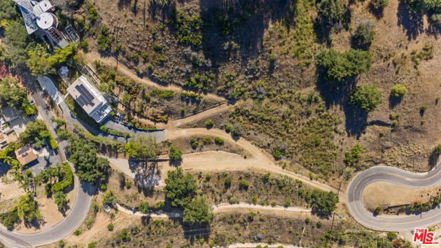 21733 Castlewood Drive, Malibu, CA 90265