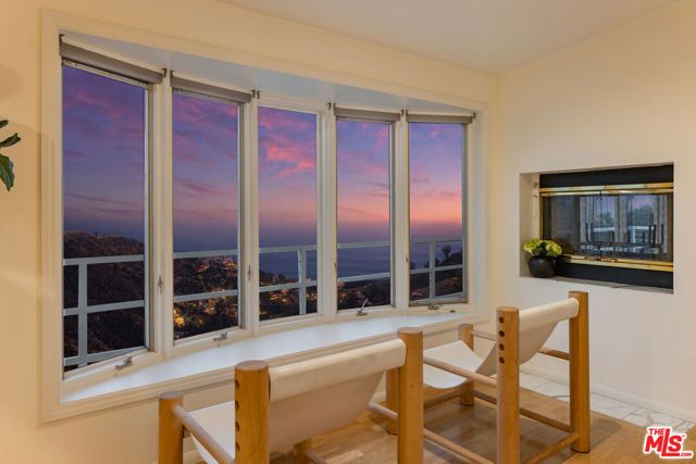21733 Castlewood Drive, Malibu, CA 90265