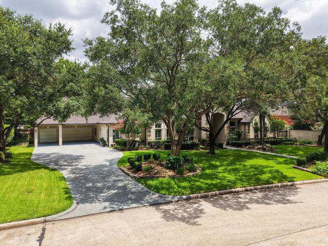 6610 Radley Drive, Spring, TX 77379