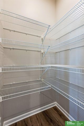 4910 Pinehill Road, Bellevue, NE 68133