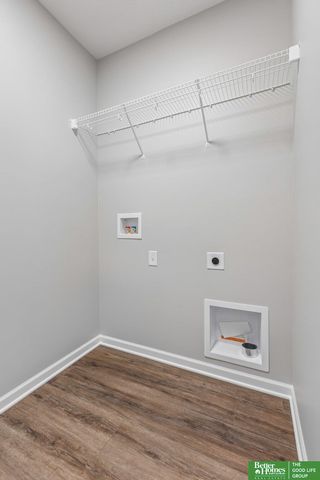 4910 Pinehill Road, Bellevue, NE 68133