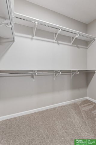 4910 Pinehill Road, Bellevue, NE 68133