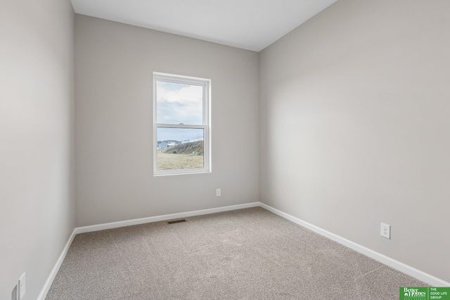 4910 Pinehill Road, Bellevue, NE 68133