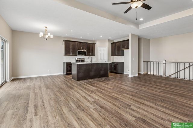 4910 Pinehill Road, Bellevue, NE 68133