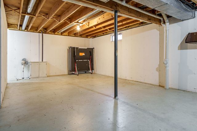 7448 Keystone Place, Caledonia, IL 61011