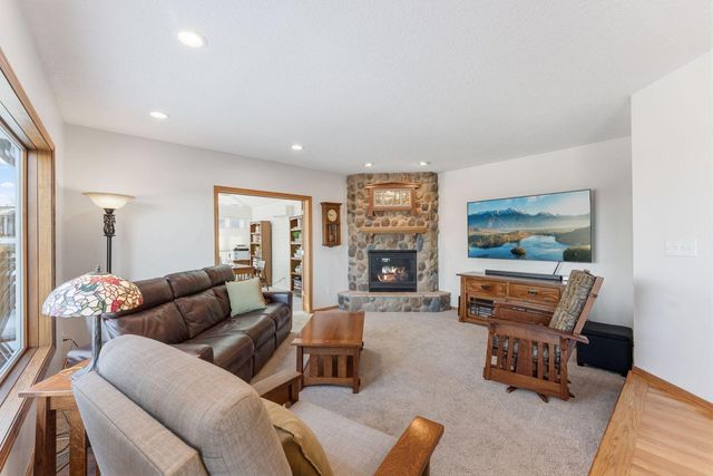 16861 Jasper Path, Lakeville, MN 55044