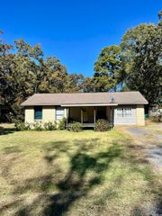 2540 Lakeside Drive Drive, Benton, AR 72019