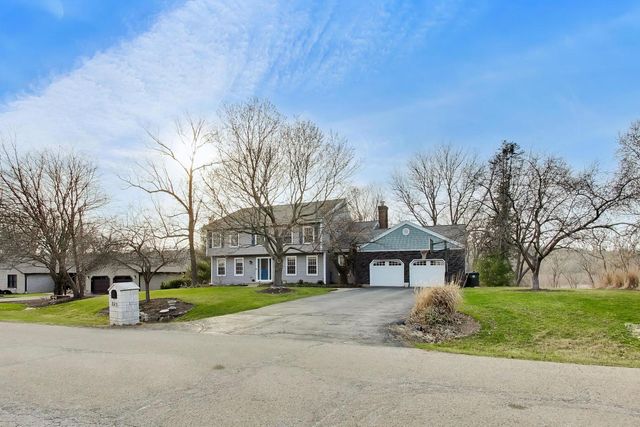 924 Glen Oak Drive, Sleepy Hollow, IL 60118