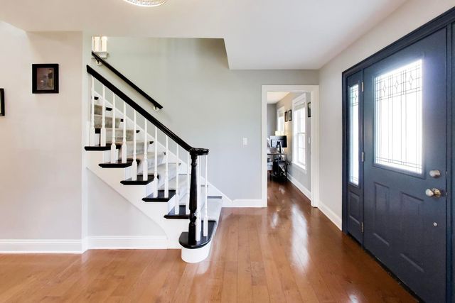 924 Glen Oak Drive, Sleepy Hollow, IL 60118