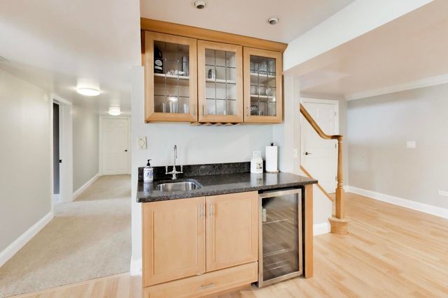 924 Glen Oak Drive, Sleepy Hollow, IL 60118