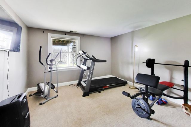 924 Glen Oak Drive, Sleepy Hollow, IL 60118