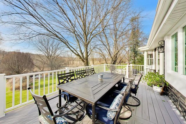 924 Glen Oak Drive, Sleepy Hollow, IL 60118