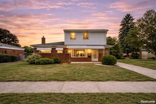 26615 Thomas Street, Warren, MI 48091
