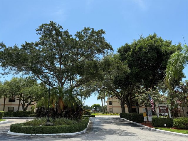 2768 S Carambola Cir S 206, Coconut Creek, FL 33066
