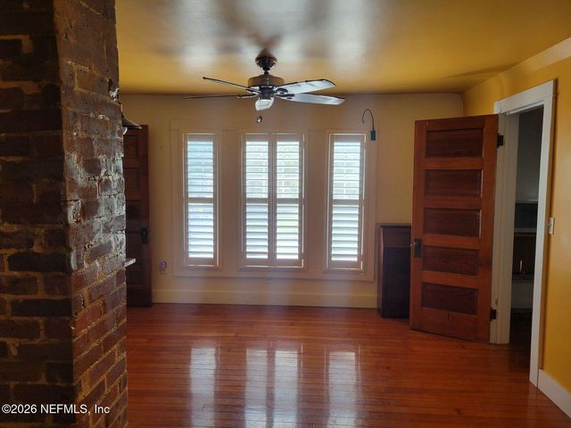 216 N SUMMIT Street, Crescent City, FL 32112