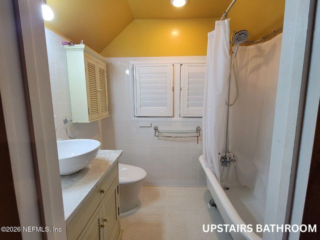 216 N SUMMIT Street, Crescent City, FL 32112