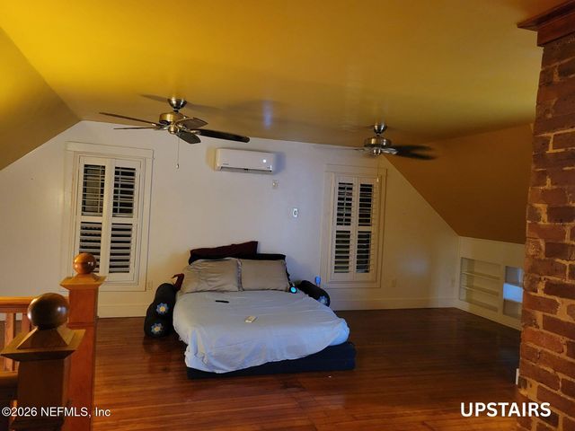 216 N SUMMIT Street, Crescent City, FL 32112