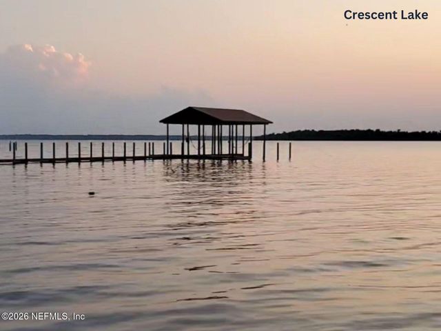 216 N SUMMIT Street, Crescent City, FL 32112