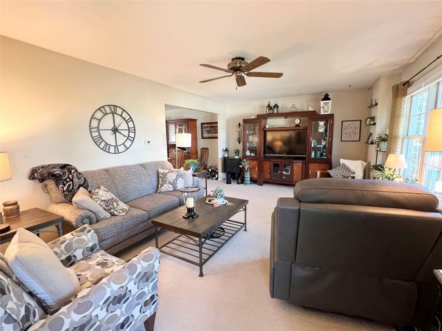 313 E 29th Street S, Newton, IA 50208