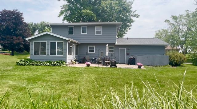 313 E 29th Street S, Newton, IA 50208