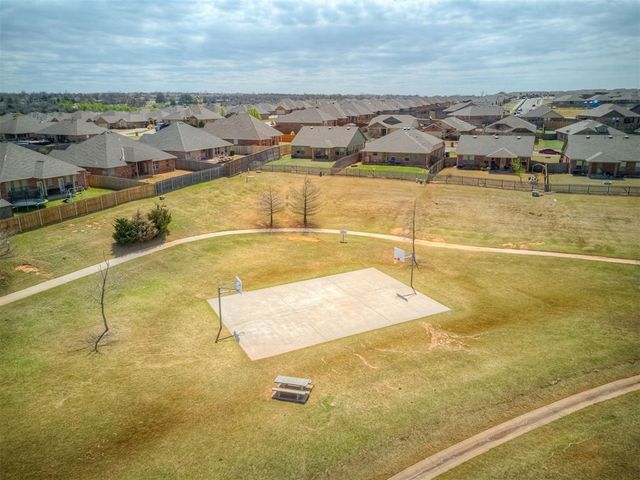 1713 Choctaw Wood Drive, Choctaw, OK 73020