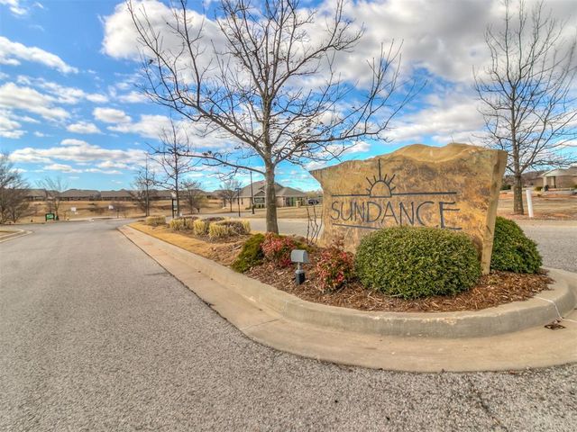 1713 Choctaw Wood Drive, Choctaw, OK 73020