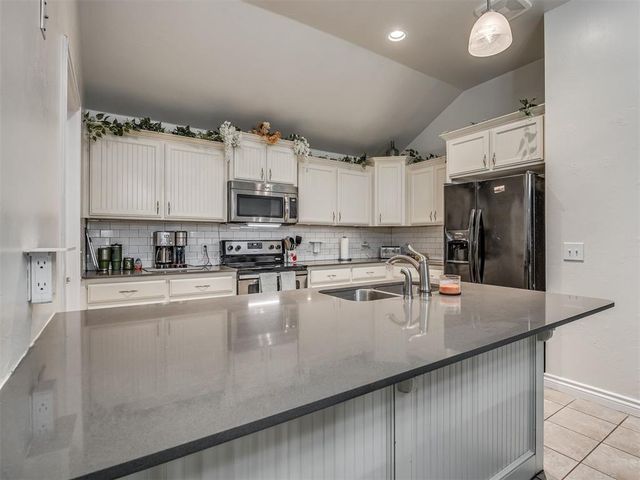 1713 Choctaw Wood Drive, Choctaw, OK 73020