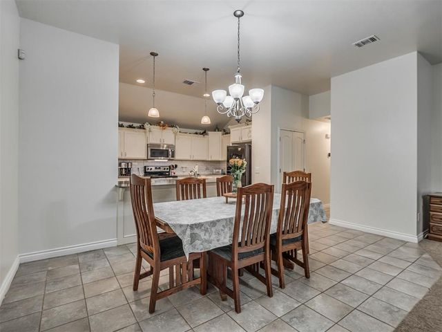 1713 Choctaw Wood Drive, Choctaw, OK 73020