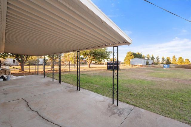 1312 Culpepper Avenue, Wilson, TX 79381