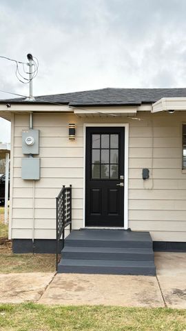 1312 Culpepper Avenue, Wilson, TX 79381