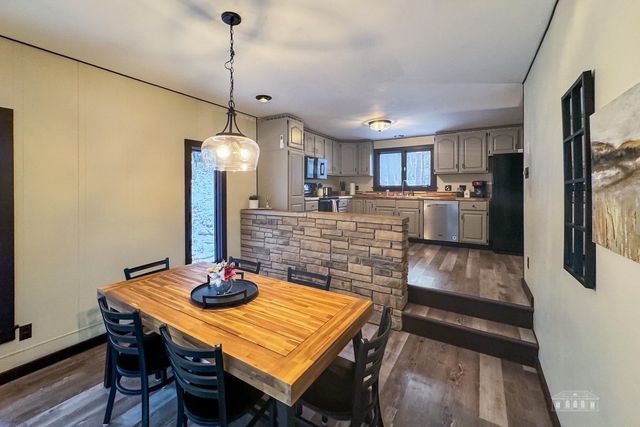 48 Tara Drive, Saranac Lake, NY 12983