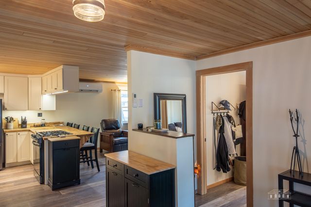 48 Tara Drive, Saranac Lake, NY 12983