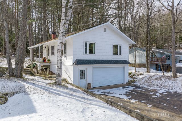 48 Tara Drive, Saranac Lake, NY 12983