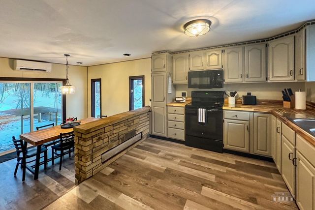 48 Tara Drive, Saranac Lake, NY 12983