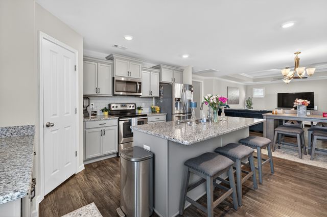 2633 Conti Dr, Columbia, TN 38401