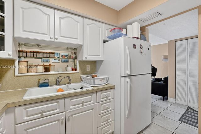 11790 SW 18th Street 214-3, Miami, FL 33175