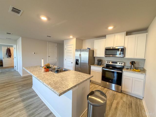 4425 Redbay Ct, Pace, FL 32571