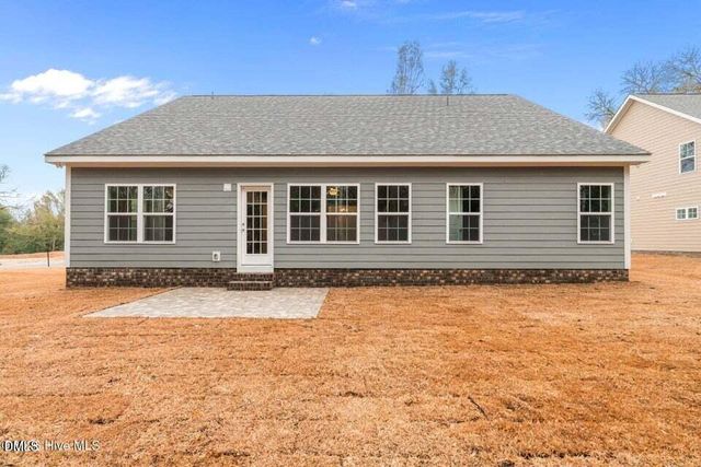 225 Telluride Court, Aberdeen, NC 28315