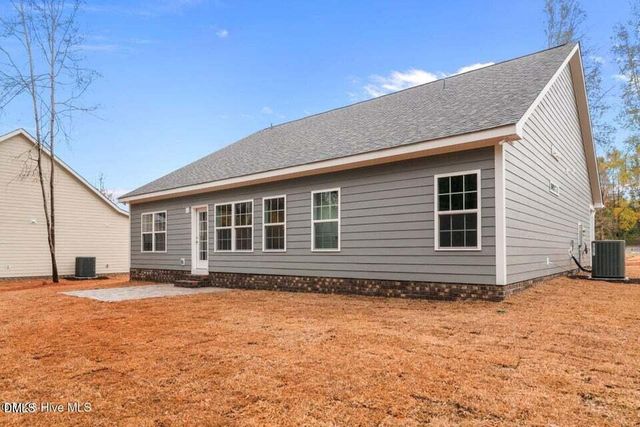 225 Telluride Court, Aberdeen, NC 28315