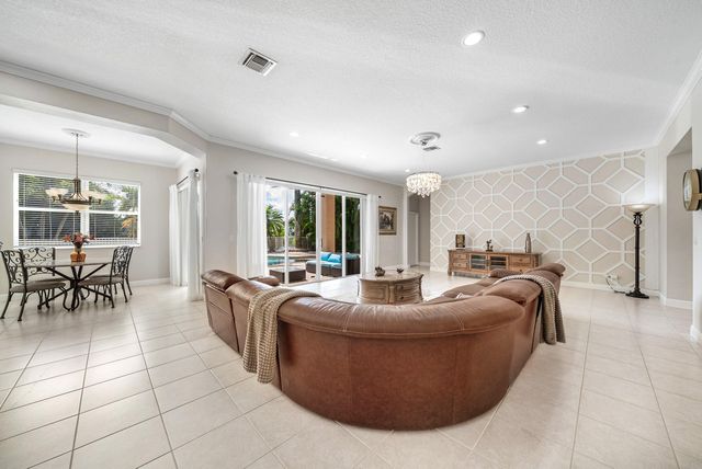 7346 Denicola Lane, Wellington, FL 33467