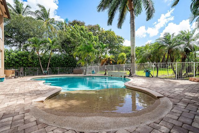 7346 Denicola Lane, Wellington, FL 33467