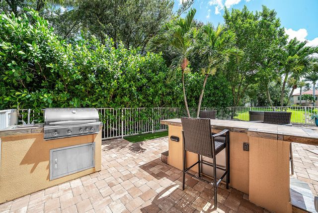 7346 Denicola Lane, Wellington, FL 33467