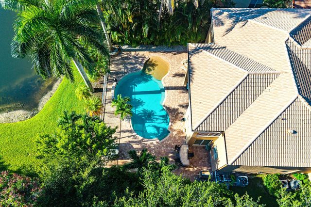 7346 Denicola Lane, Wellington, FL 33467