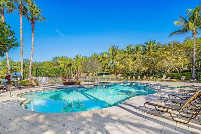 7346 Denicola Lane, Wellington, FL 33467