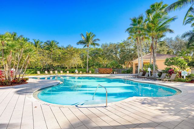7346 Denicola Lane, Wellington, FL 33467