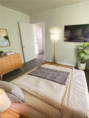 1100 Bellaire Ave, Brookline, PA 15226