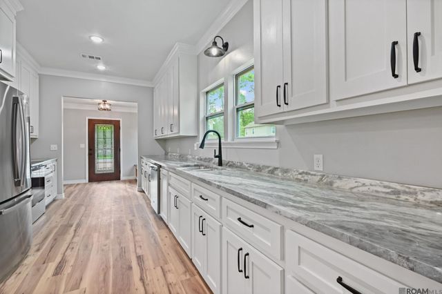 4854 Ruth, St Francisville, LA 70775