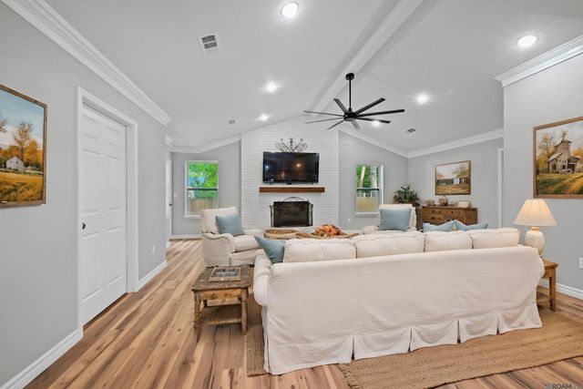 4854 Ruth, St Francisville, LA 70775